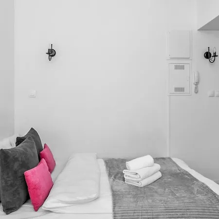 Morsztynowska With Mezzanine By Bookinghost דירה קרקוב