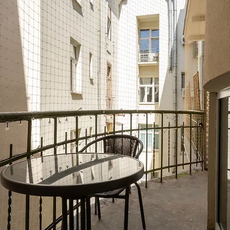 דירה Morsztynowska With Mezzanine By Bookinghost